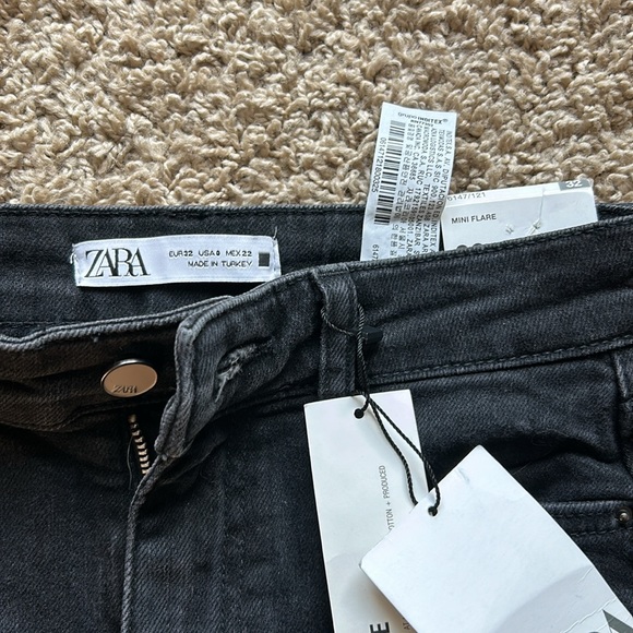 Zara black jeans , size 0 Mini Flare high rise , ankle length - Picture 2 of 5